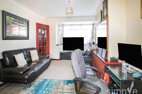 2 bedroom house to rent, Woodrow Avenue, Hayes, Middlesdex