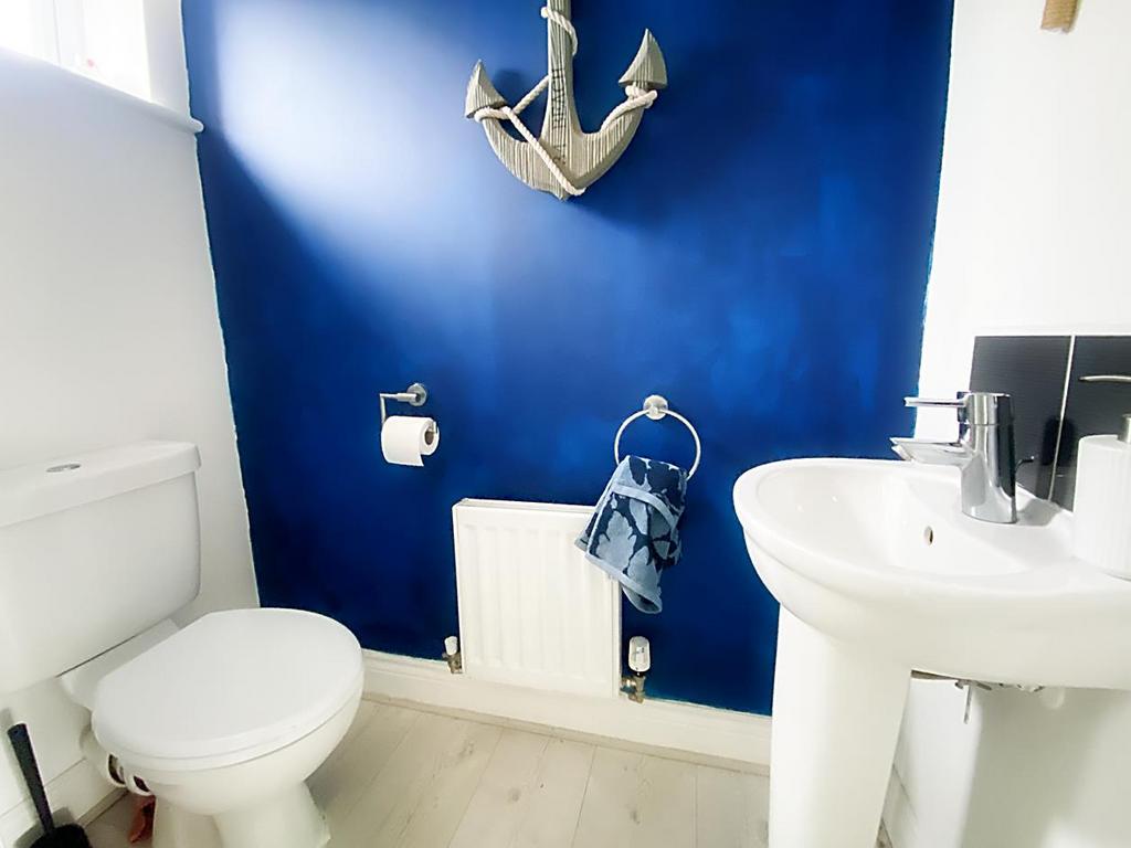 Cloakroom/WC