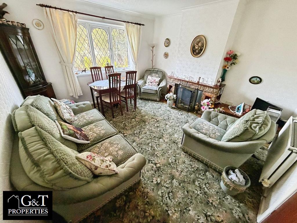 Second reception room / dining room