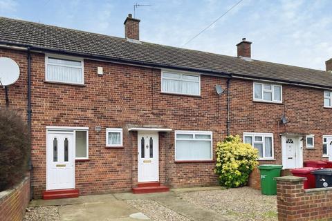 3 bedroom terraced house to rent, Hillersdon, Slough SL2