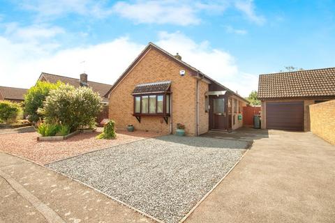 2 bedroom bungalow for sale, Sorrell Way, Christchurch BH23