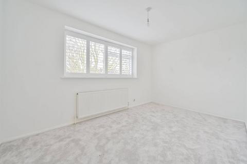 2 bedroom flat to rent, Canadian Avenue, Catford, London, SE6