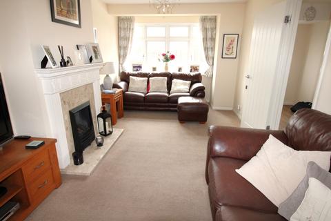 undefined, Kings Gardens, Upminster RM14