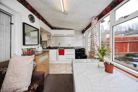 undefined, Warren Road, Luton