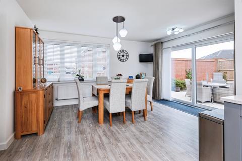 4 bedroom detached house for sale, Kings Grove, Cranfield, Bedford