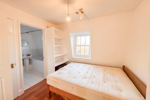 1 bedroom flat to rent, Camden Road, London NW1