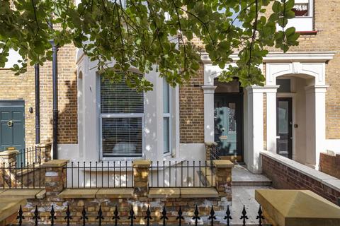 Alfred Road, London, W3