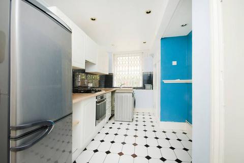 1 bedroom maisonette for sale, Lewin Road, Streatham Common, London, SW16