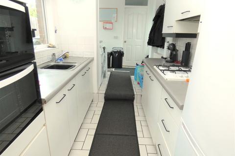 4 bedroom end of terrace house to rent, Heaton Road, Canterbury, Kent, CT1