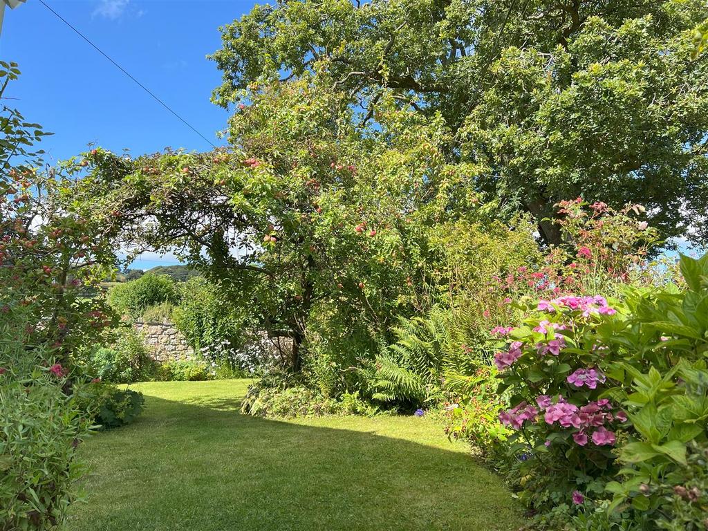 23 - Garden.jpg