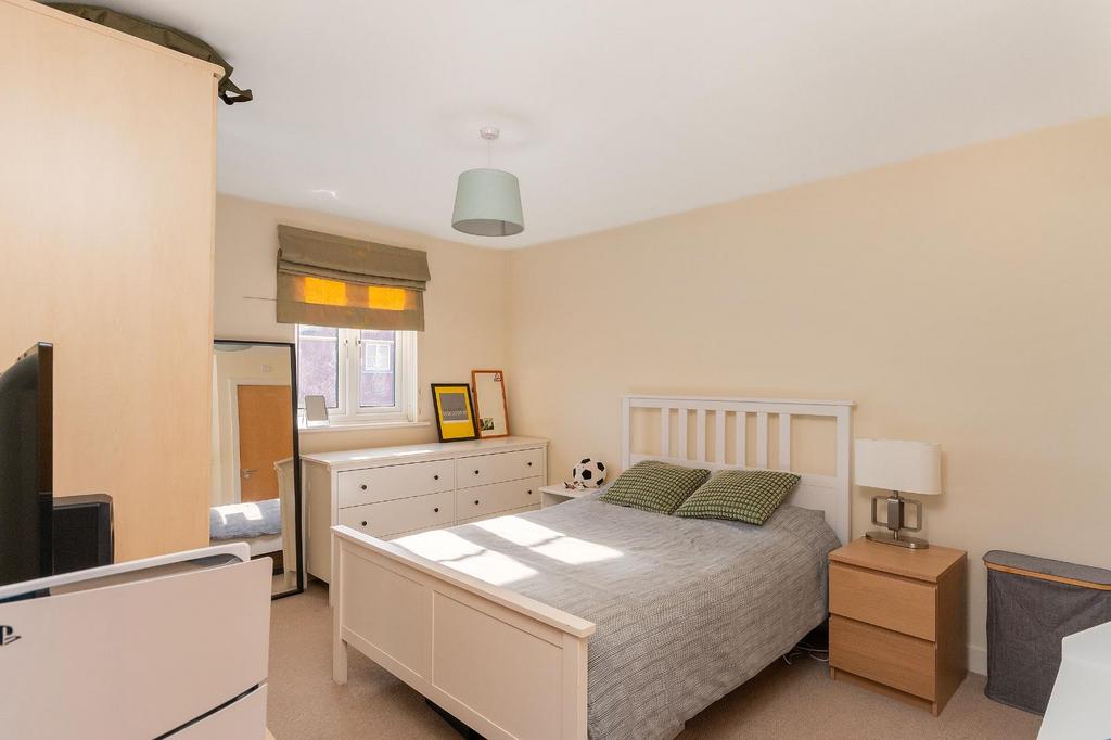 8 B6 SHD - Bedroom I.jpg