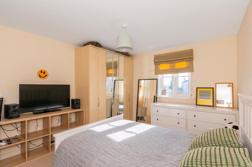 8 B6 SHD - Bedroom H.jpg