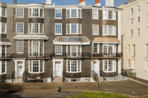 7 bedroom terraced house for sale, Royal Crescent, Brighton, East Sussex, BN2