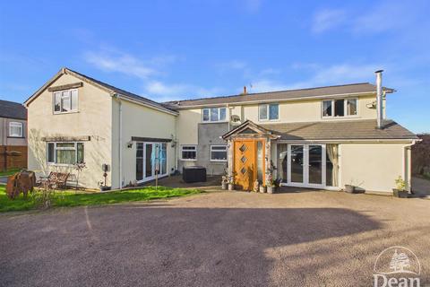 undefined, Old Road, Coalway, Coleford
