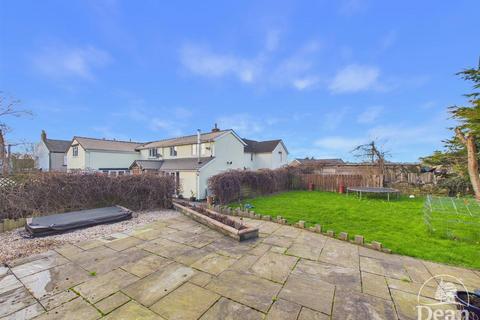 4 bedroom detached house for sale, Old Road, Coalway, Coleford