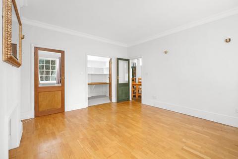 3 bedroom flat to rent, Kensington Park Gardens, London, W11