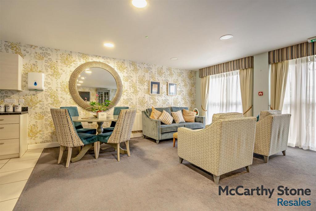 8680778-interior03-800.jpg