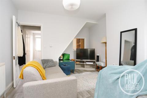 3 bedroom terraced house for sale, College Road, Lowestoft, NR33