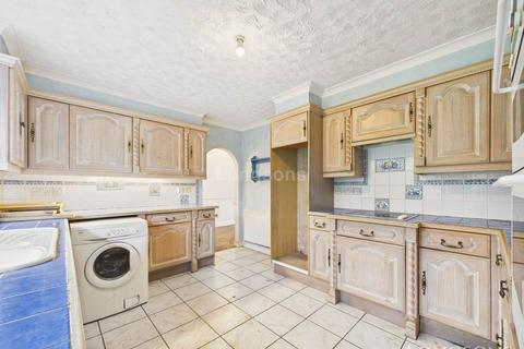 undefined, Low Road, Hingham