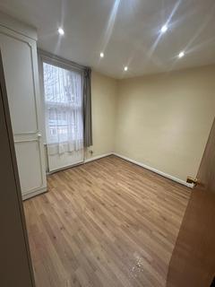 1 bedroom flat to rent, Ilford, IG1