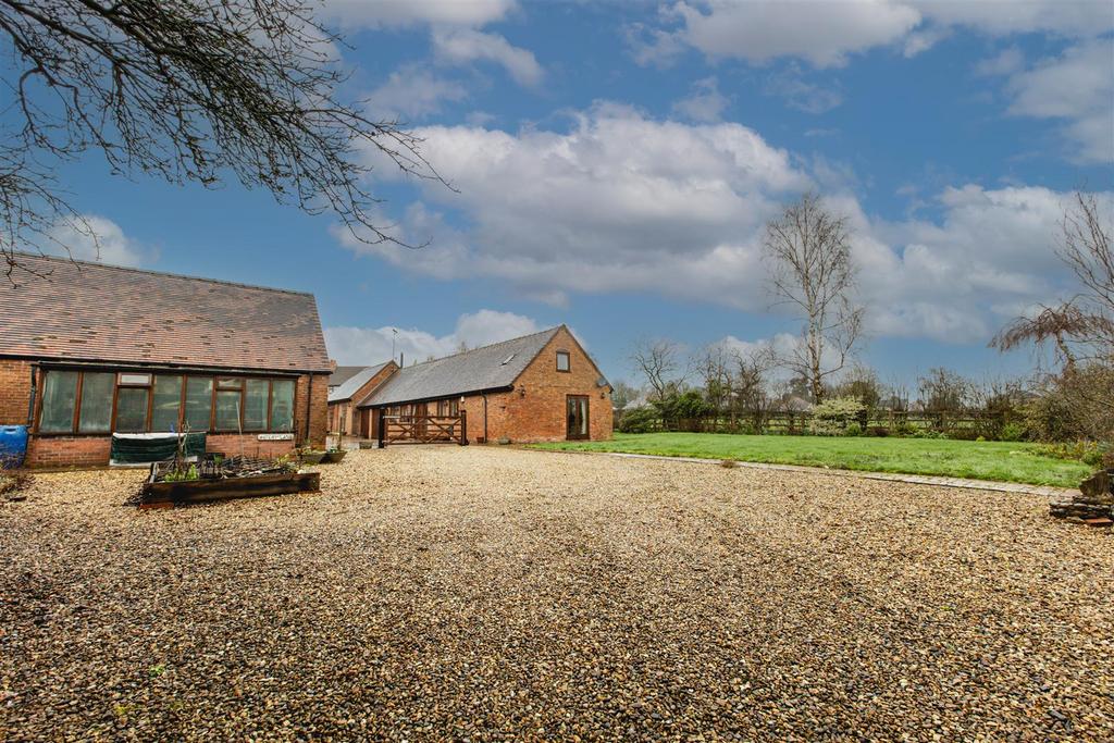 The Stables 38.jpg