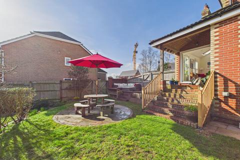 4 bedroom detached house for sale, Newtown Road, Warsash, SO31 9GY