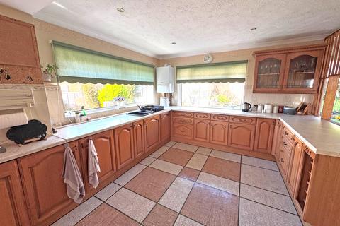 3 bedroom semi-detached house for sale, Brentwood Close, Brighton BN1