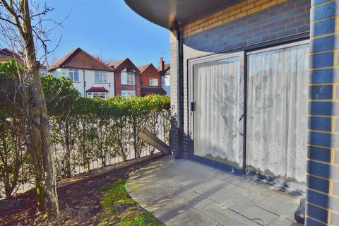 2 bedroom flat for sale, Windsor Road, Slough