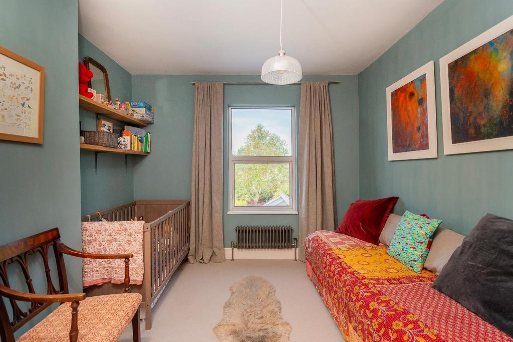 4 U3 SRBN - Bedroom B.jpg
