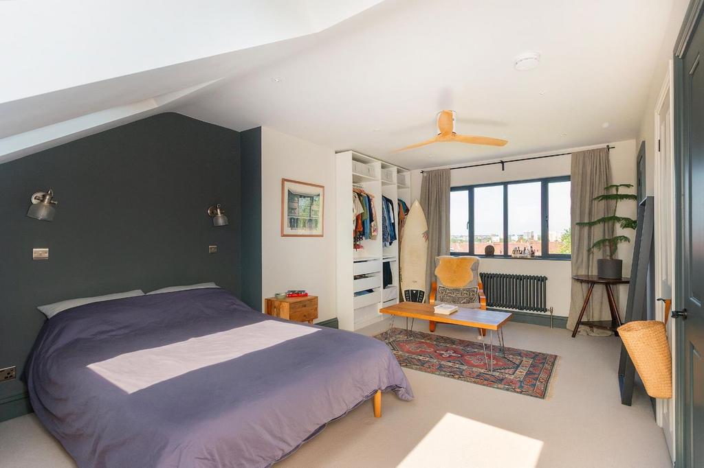 4 U3 SRBN - Bedroom J.jpg