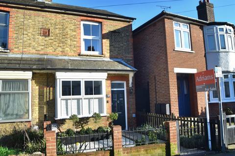 3 bedroom end of terrace house for sale, Upper Bridge Road, CM2