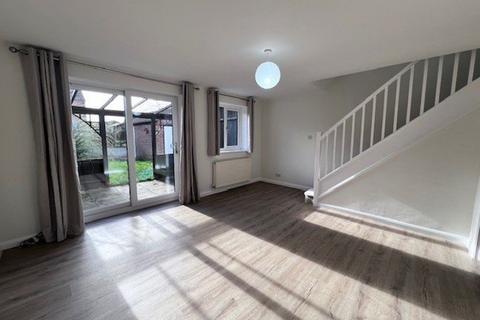 3 bedroom detached house to rent, Wittering Close, Long Eaton, NG10 1PN