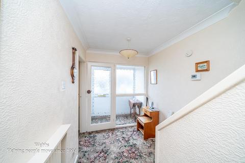 3 bedroom semi-detached house for sale, Beaumont Close, Walsall WS6