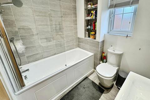 undefined, Velveteen Crescent, Manchester M28