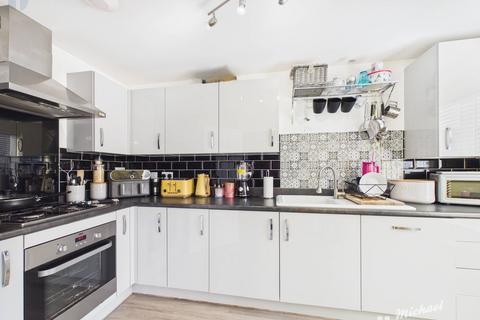 3 bedroom semi-detached house for sale, Paradise Orchard, Berryfields