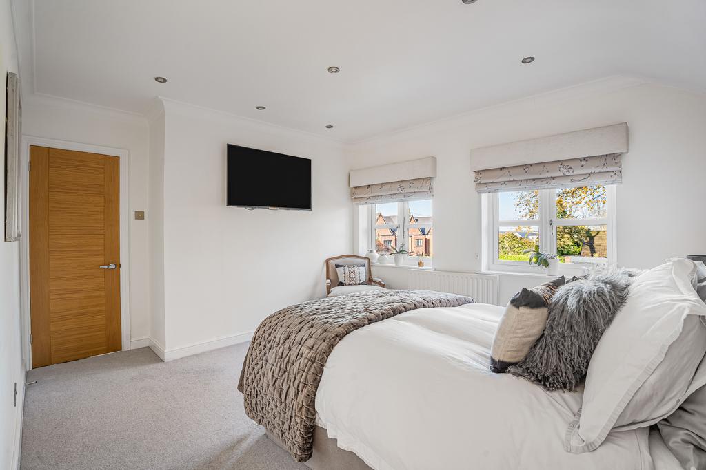 Principal bedroom