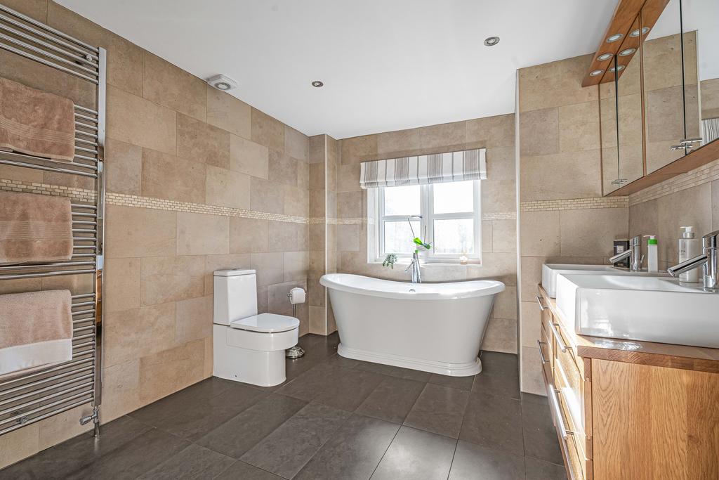Ensuite