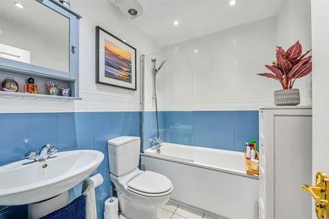 1 bedroom flat to rent, Trinity Street, London SE1