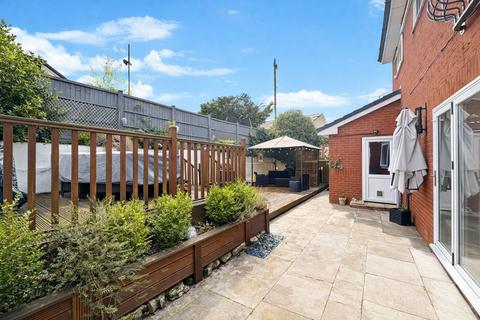 3 bedroom detached house for sale, Hindley Road, Westhoughton, BL5