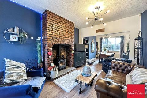 2 bedroom terraced house for sale, Bankfield Avenue, Cadishead, M44