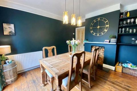 3 bedroom semi-detached house for sale, Gordon Avenue, Camberley, Surrey, GU15