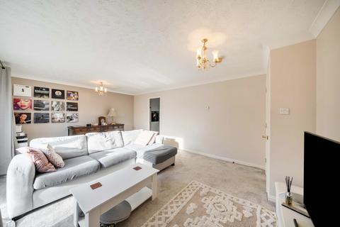 2 bedroom apartment for sale, Salters Close, Rickmansworth, Hertfordshire