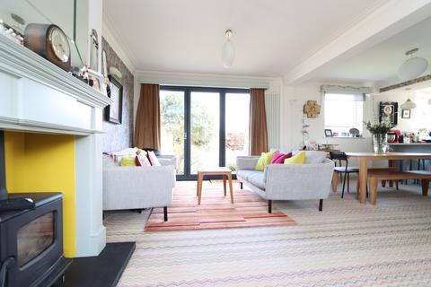 3 bedroom semi-detached house for sale, The Broadway, Tynemouth , Tyne and Wear, NE30 3TA