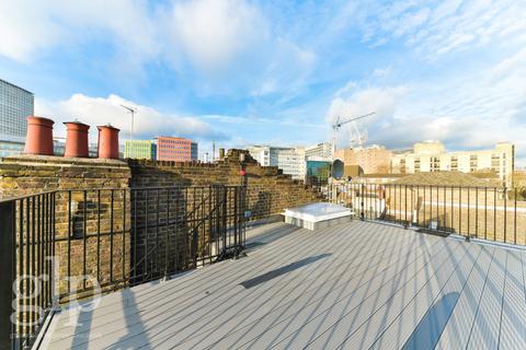 undefined, Shorts Gardens, Covent Garden WC2H