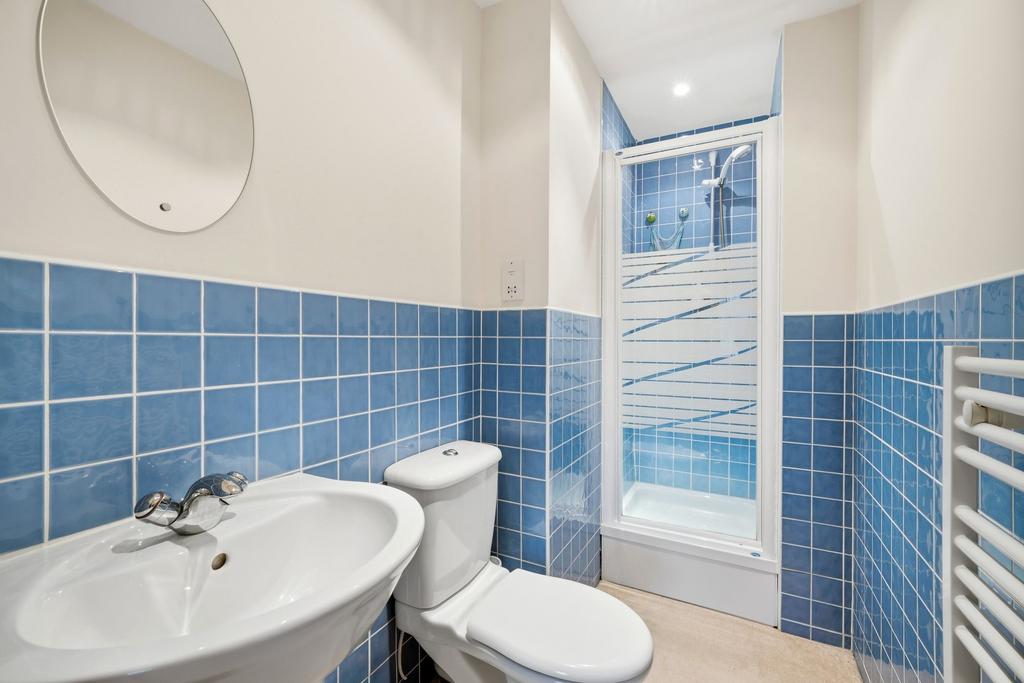 Bedroom 1 ensuite