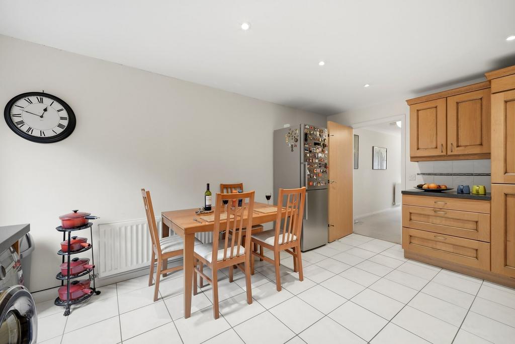 Dining kitchen