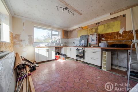 3 bedroom bungalow for sale, Gunton St. Peters Avenue, Lowestoft