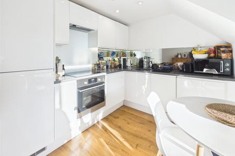 undefined, Oak Lane, Twickenham