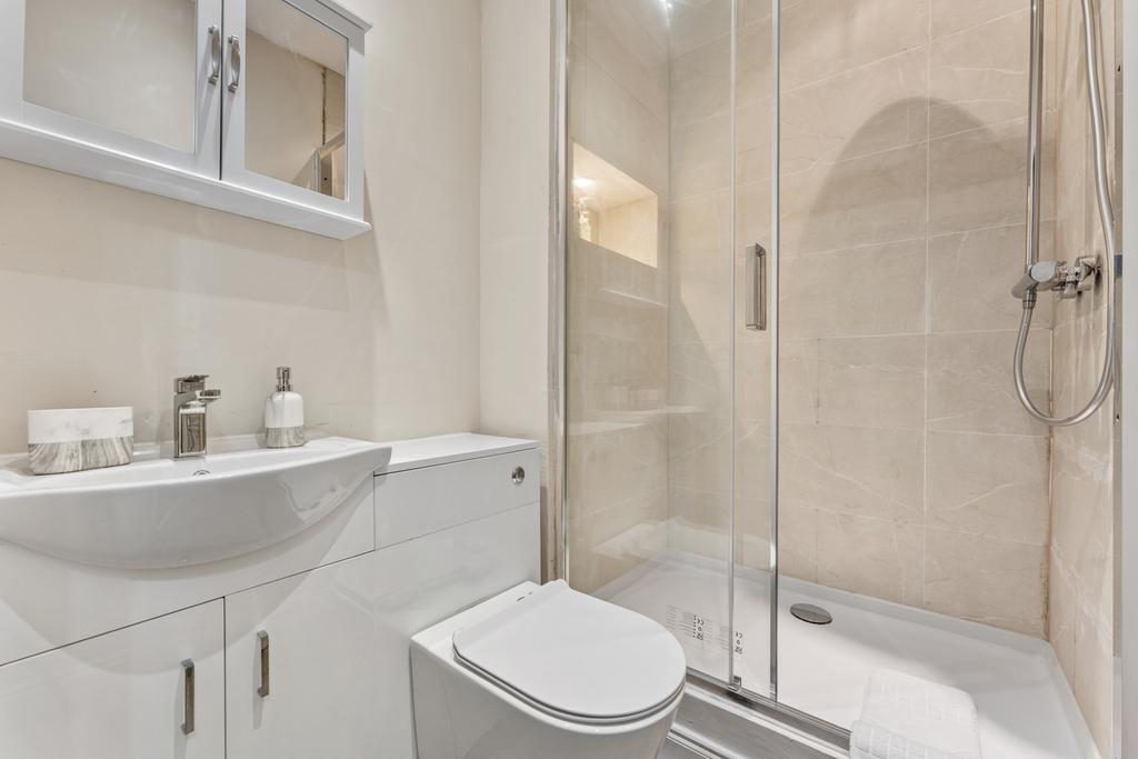 Ensuite