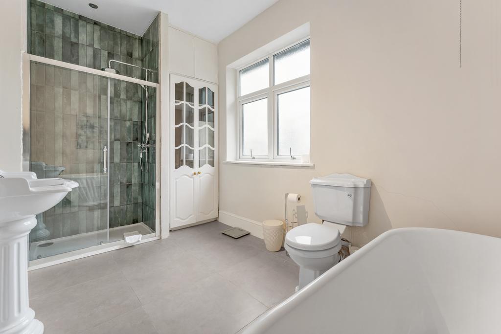 Family bathroom
